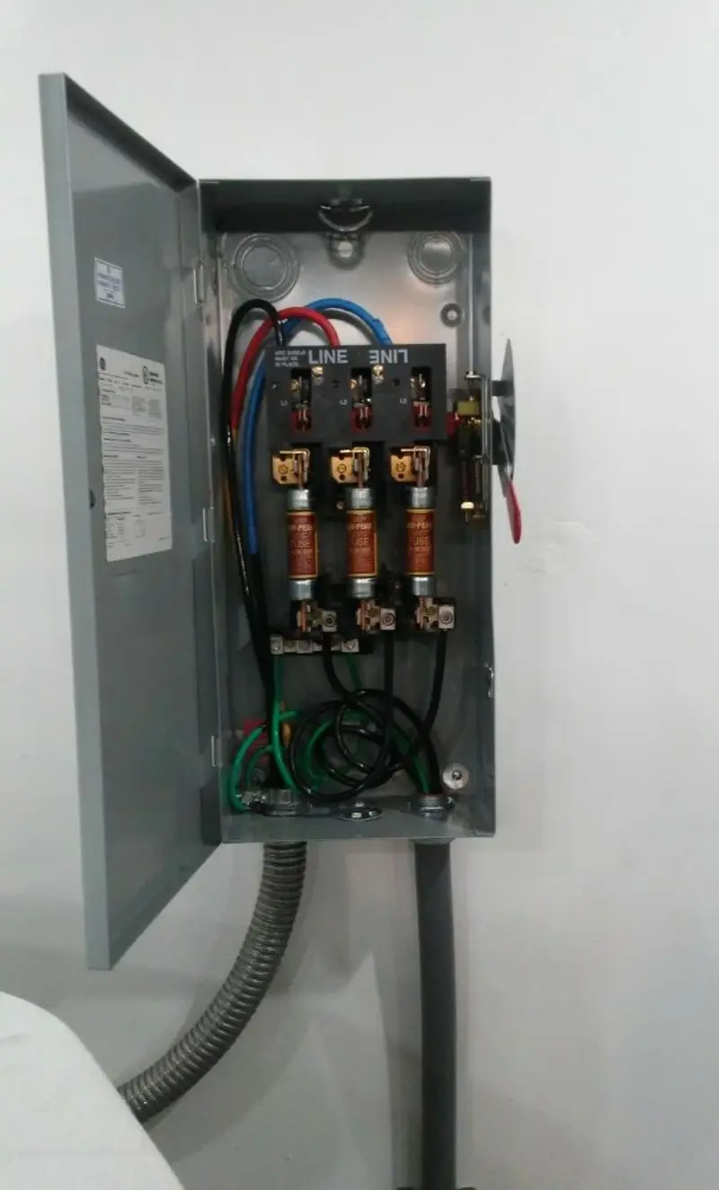 Three-phase disconnect switch installed for Smoke Detector Installation in Dove Valley